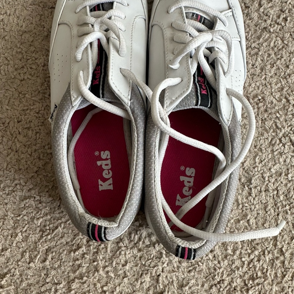 KEDS Shoes - Picture 2 of 3
